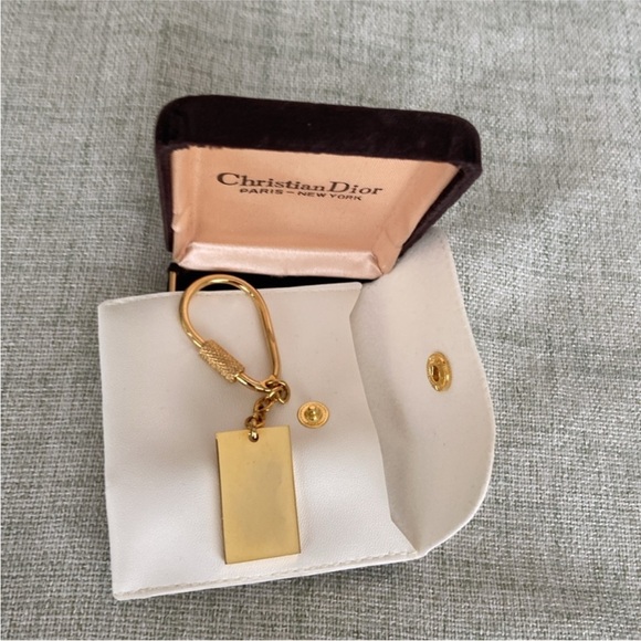 Dior Vintage Luxurious Gold Key Holder - Picture 3 of 5